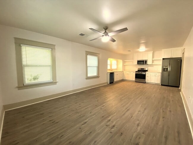 2177 Weston Way in Merced, CA - Building Photo - Building Photo