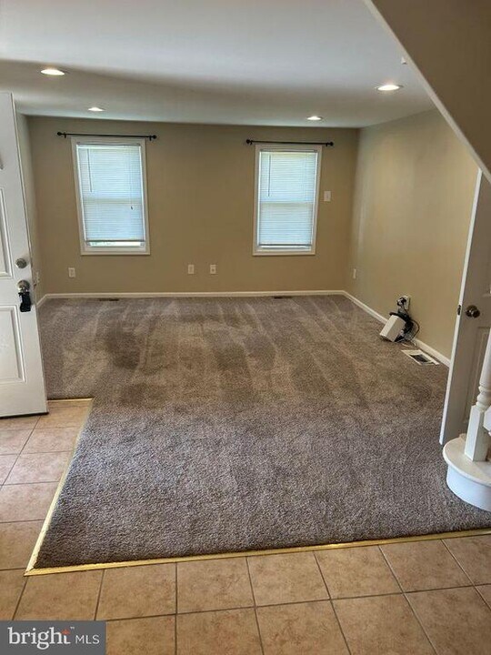 104 Woodcrest Ave in Aston Township, PA - Building Photo