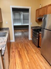 77 S Lasalle St, Unit 203 in Aurora, IL - Building Photo - Building Photo