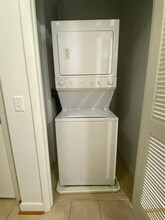 400 Massachusetts Ave NW in Washington, DC - Building Photo - Building Photo