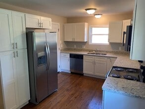 5554 Karen Ave in Cincinnati, OH - Building Photo - Building Photo