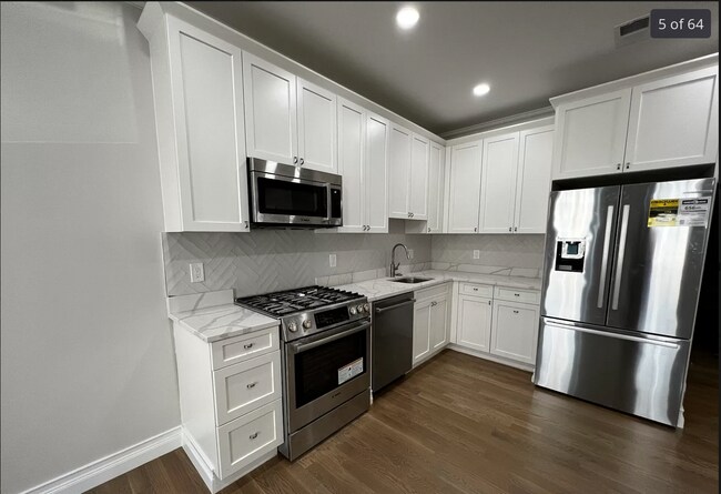 14 Mount Hood Rd, Unit 1 in Boston, MA - Building Photo - Building Photo