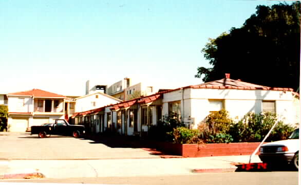 1240 Clarke St in San Leandro, CA - Building Photo