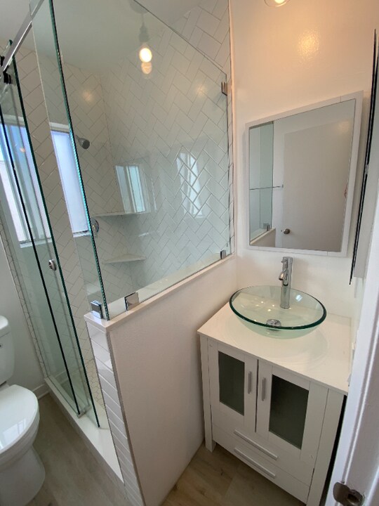 1849 S Bentley Ave in Los Angeles, CA - Building Photo