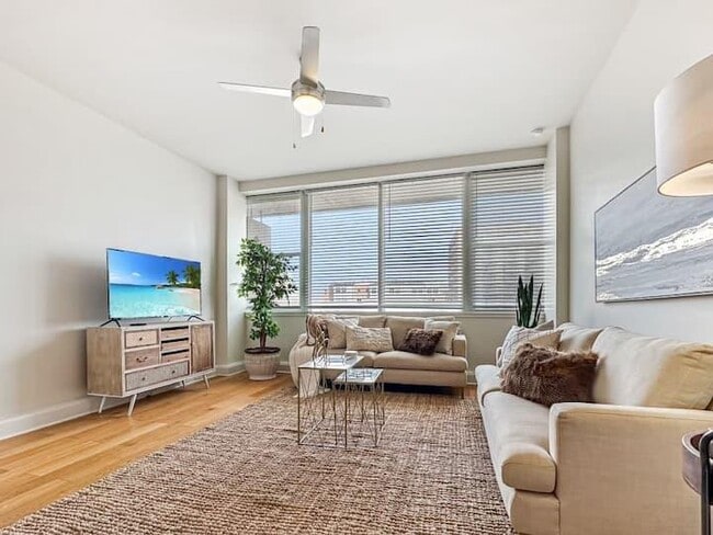 property at 925 Common St