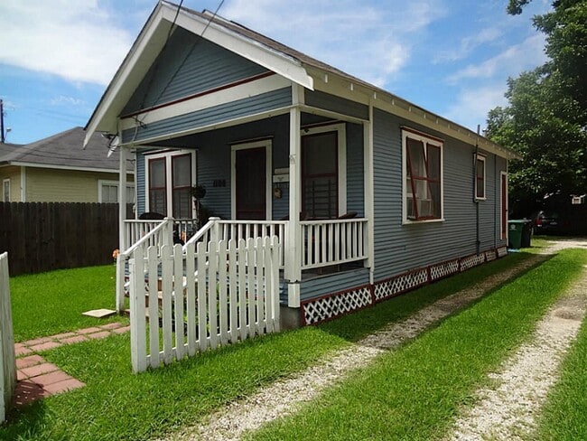 1108 Mathis St in Houston, TX - Building Photo - Building Photo
