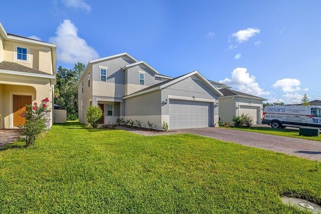 property at 5241 Royal Point Ave