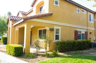 25848 Iris Ave in Moreno Valley, CA - Building Photo - Building Photo