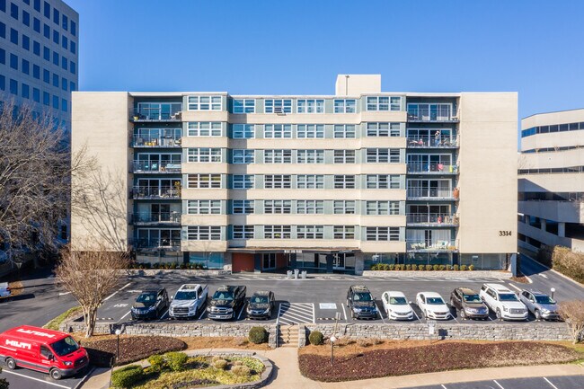 West End Park l in Nashville, TN - Building Photo - Building Photo