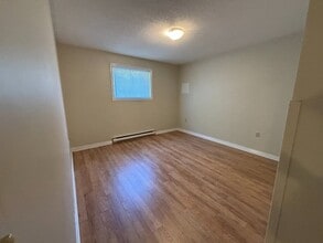 25 Ferris St in Fredericton, NB - Building Photo - Building Photo