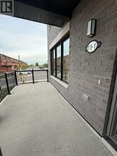 11 Baynes Wy in Bradford West Gwillimbury, ON - Building Photo - Building Photo