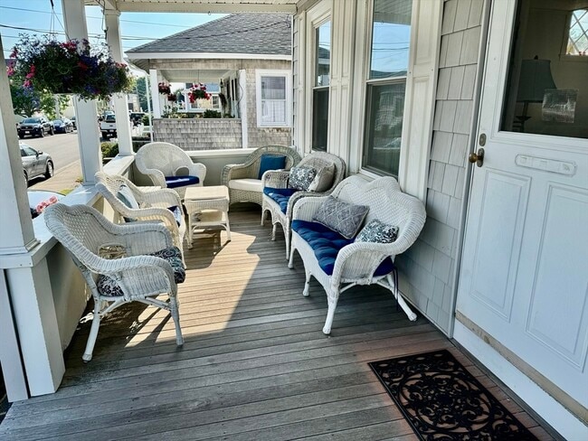 73 St Winter Rental Only St in Hull, MA - Foto de edificio - Building Photo