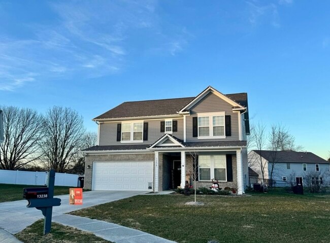 13238 Landing Cir in Camby, IN - Building Photo - Building Photo