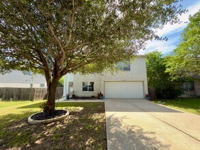 7817 Marble Ridge Dr in Austin, TX - Building Photo - Building Photo