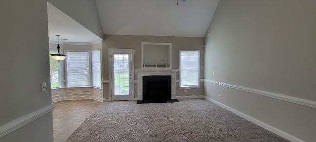 329 Lafollette Dr in Winterville, NC - Building Photo - Building Photo