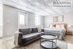 499 Beacon St in Boston, MA - Building Photo