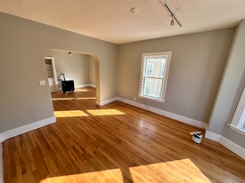 62 Lakewood St, Unit 2 in Worcester, MA - Building Photo