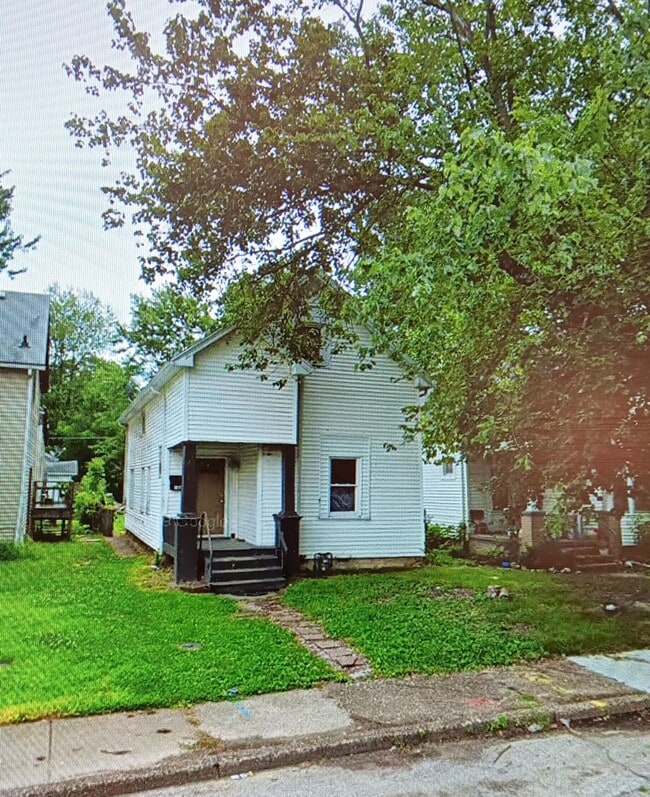 property at 502 S New York Ave