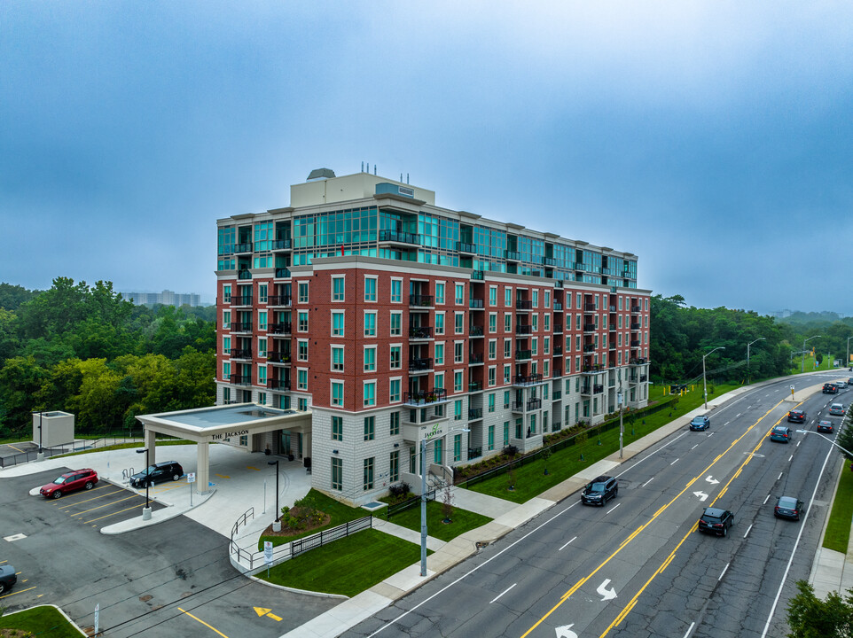 The Jackson in Hamilton, ON - Building Photo