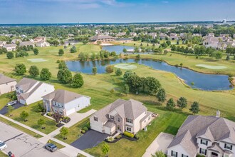 1592 Little Bear Loop in Lewis Center, OH - Building Photo - Building Photo