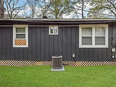 1557 Devoe St in Tallahassee, FL - Building Photo - Building Photo
