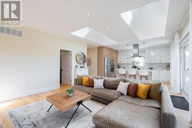 property at 15724 Hurontario St