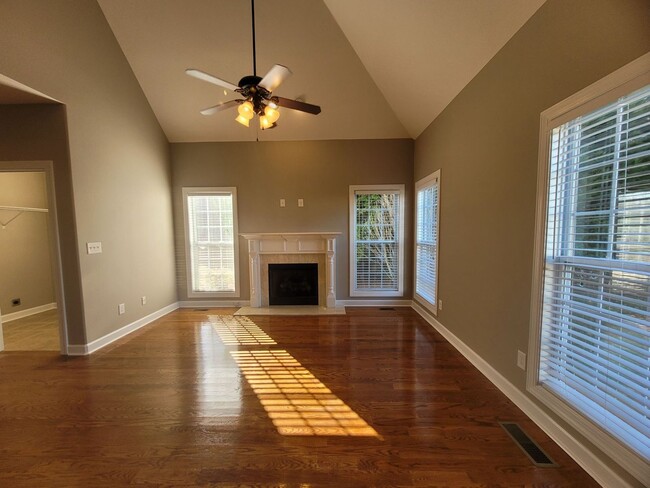 971 Willow Circle in Clarksville, TN - Building Photo - Building Photo