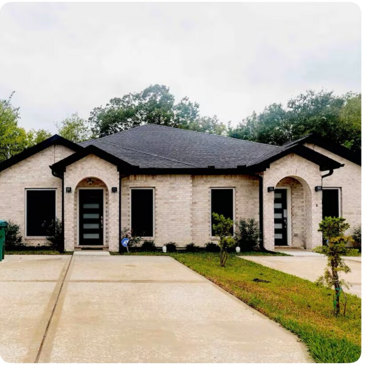 4506 Aledo St in Houston, TX - Building Photo