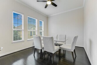 11921 Terraza Cir in Austin, TX - Building Photo - Building Photo