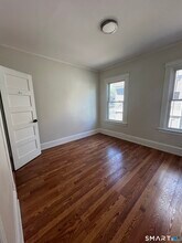 164 Barker St in Hartford, CT - Building Photo - Building Photo