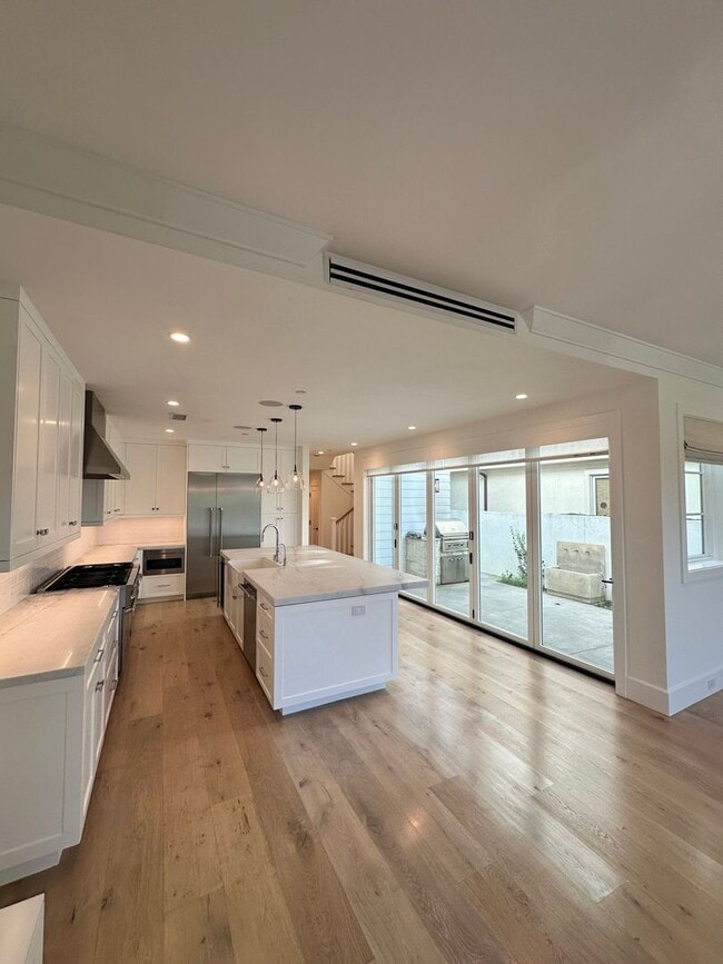 property at 514 Avocado Ave