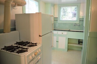 72 Girard Ave in Sausalito, CA - Building Photo - Building Photo