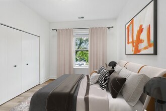 2430 N Lincoln Ave in Chicago, IL - Building Photo - Building Photo