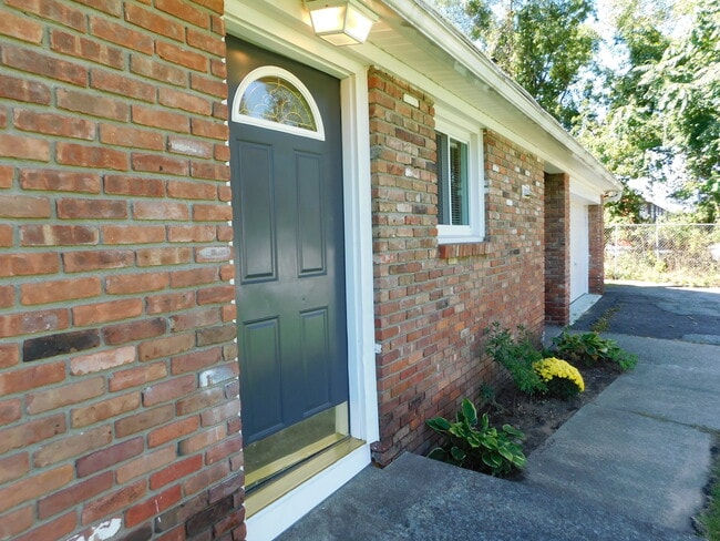 26 Patricia Ln, Unit B in Albany, NY - Building Photo - Building Photo