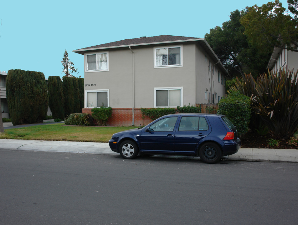 Waldo Apartments in Palo Alto, CA - Building Photo