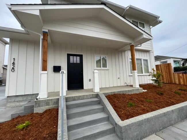 1420 L St in Eureka, CA - Building Photo - Building Photo