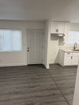 581 W 16th St in San Pedro, CA - Building Photo