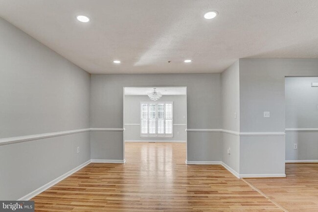 7505 Castle Rock Dr in Clinton, MD - Building Photo - Building Photo