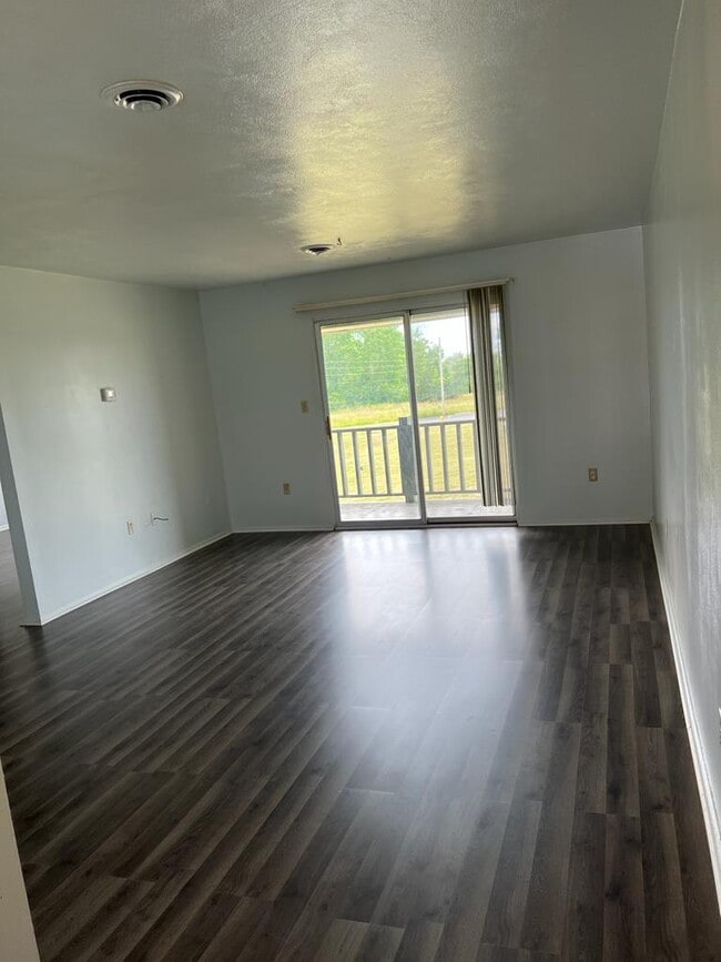 property at 2275 N Cable Rd