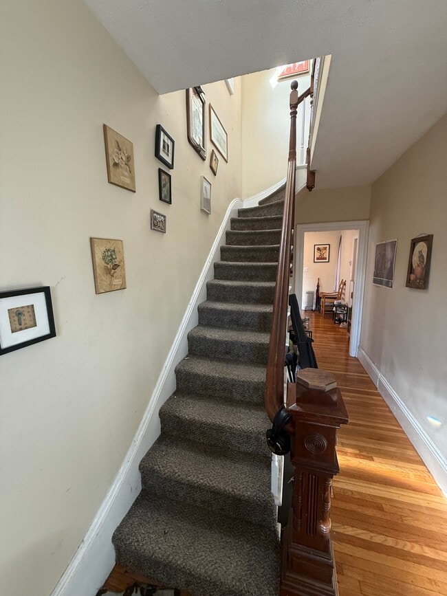 36 Pratt St, Unit 1 in Boston, MA - Building Photo - Building Photo