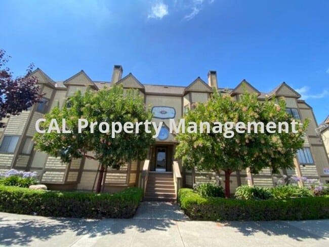 46 Stone St in Salinas, CA - Building Photo - Building Photo