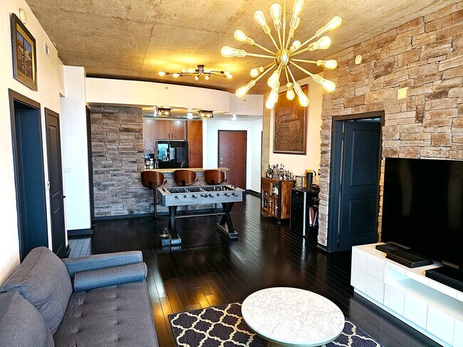 155 S Court Ave, Unit 1605 in Orlando, FL - Building Photo - Building Photo