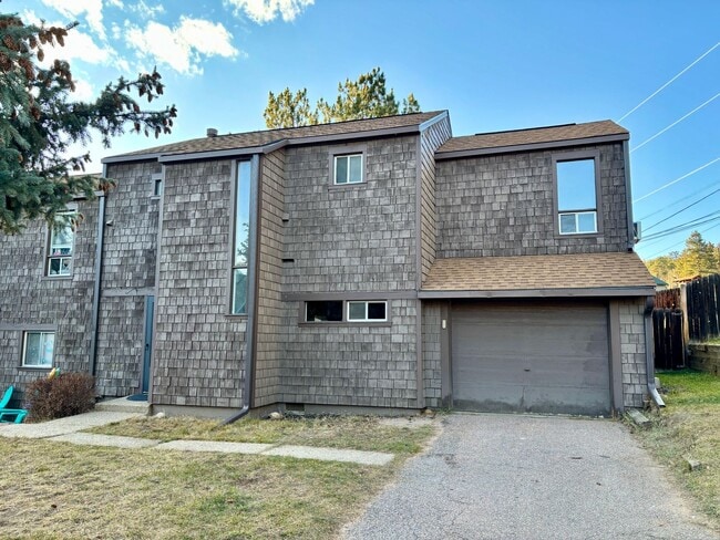 property at 28003 Iris Dr