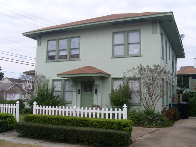 4117 Stanford St in Houston, TX - Foto de edificio - Building Photo