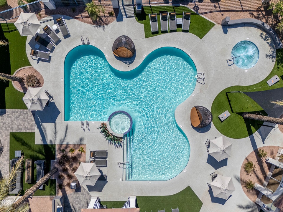 Broadstone Tempe Station in Tempe, AZ - Foto de edificio