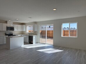 8161 Whippersnapper Wy in Roseville, CA - Building Photo - Building Photo