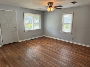 118 Webster St in Anderson, IN - Foto de edificio - Building Photo