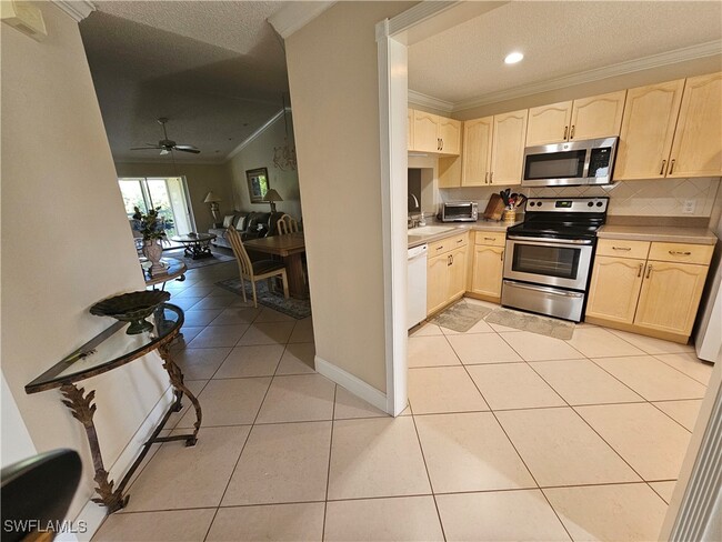 7761 Jewel Ln in Naples, FL - Building Photo - Building Photo