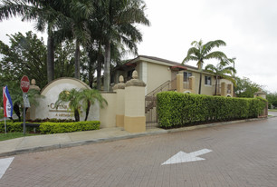 Captiva Club Apartments