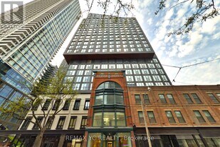 100 Queen St E in Toronto, ON - Building Photo